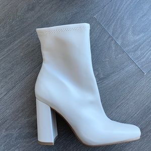 Steve Madden Bone Ankle Boots